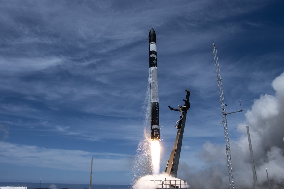 RocketLab's tweet photo. For the past four Decembers, we've launched an Electron from Launch Complex 1. This December, Electron will take to Virginia skies for the first time 🚀

Learn more about our inaugural mission from Launch Complex 2: https://t.co/cQNxacnMEl https://t.co/01qIe7Ckqh