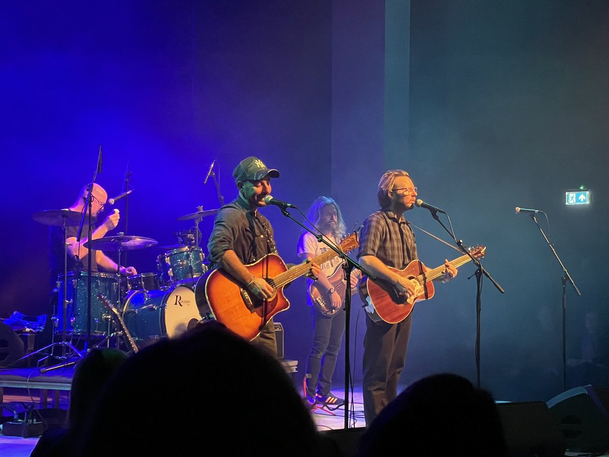 SimonCollierUK's tweet photo. Sublime set last night @StablesMK thank you @turinbrakes @ollyknights Incredible, pure talent! https://t.co/dTKuGVvDrN