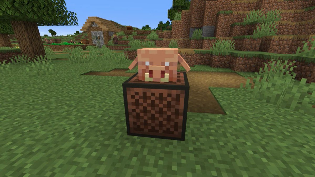 eckoxsoldier's tweet image. With Minecraft adding the Piglin Mob Head to the game, what other mob would you like to see get a Mob Head item too? 🤔