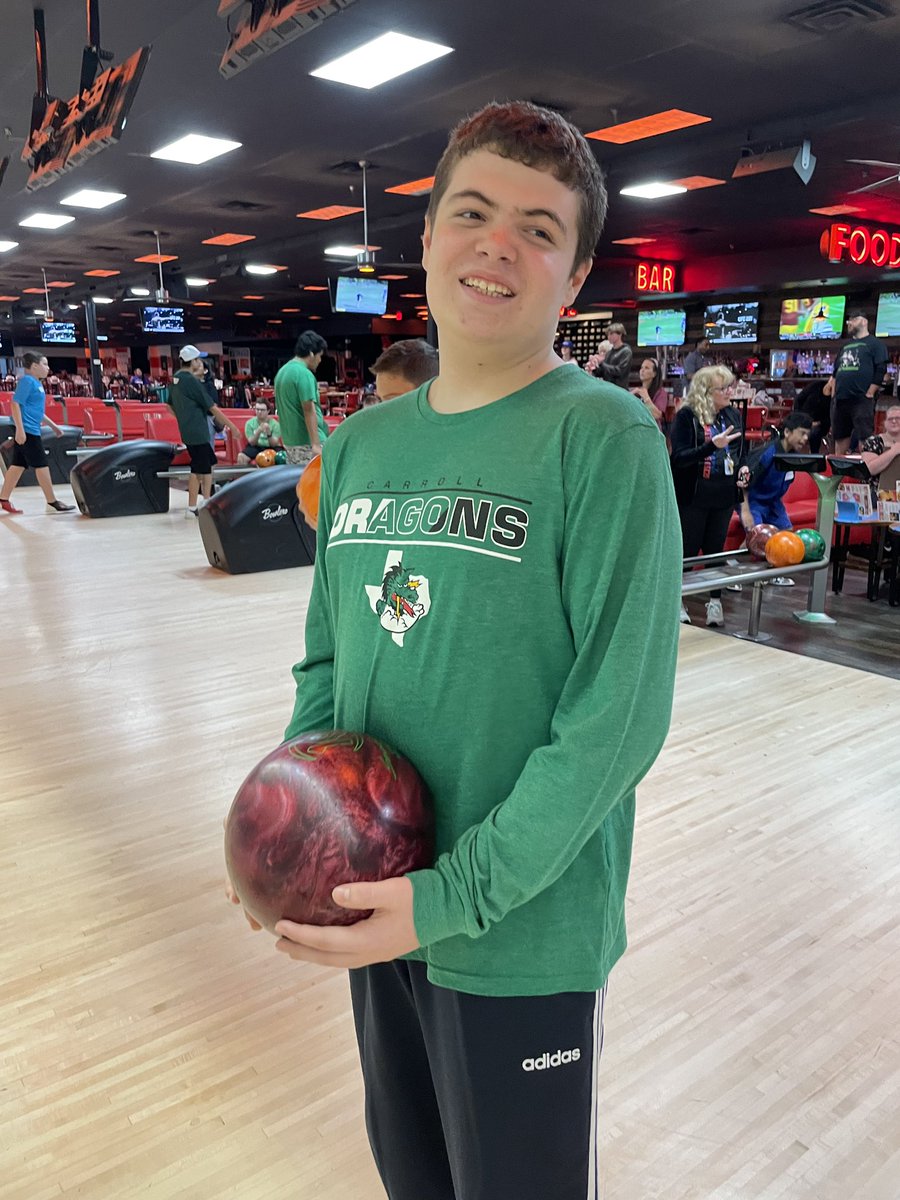 DragonsSOTX's tweet photo. Our athletes went and competed at the @SOTexas Area Bowling competition last week and did a FANTASTIC job! We are so proud of our athletes! @Carrollisd @CISDSpProg https://t.co/5GI6K69YEd