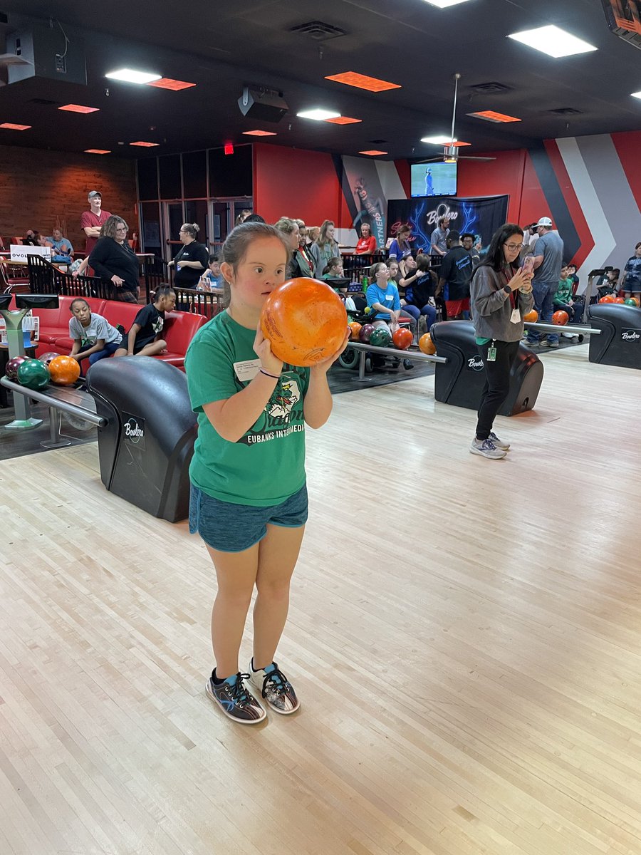 DragonsSOTX's tweet photo. Our athletes went and competed at the @SOTexas Area Bowling competition last week and did a FANTASTIC job! We are so proud of our athletes! @Carrollisd @CISDSpProg https://t.co/5GI6K69YEd