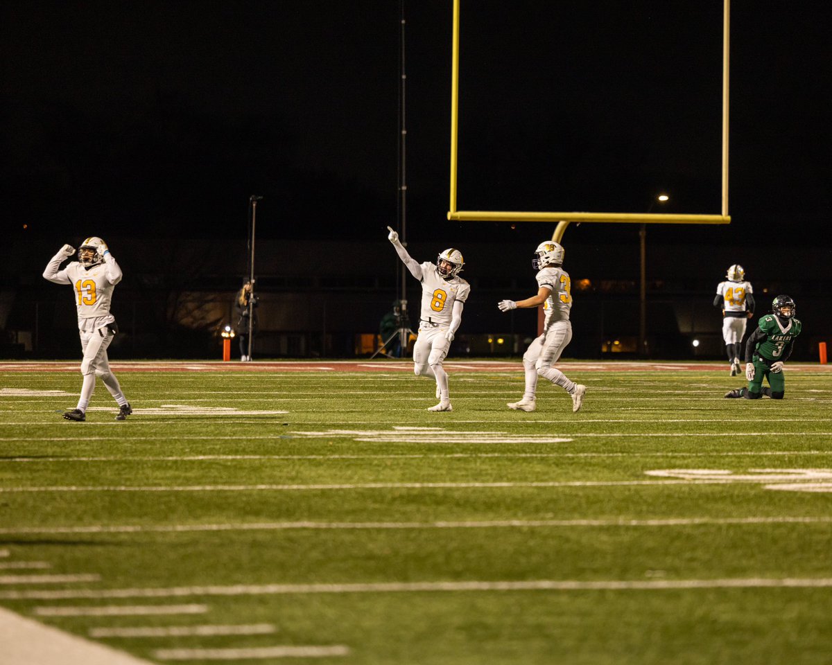 ONAZFootball's tweet photo. Victory Monday🤩🤩 #GoldBlooded https://t.co/o0kD3klVAJ