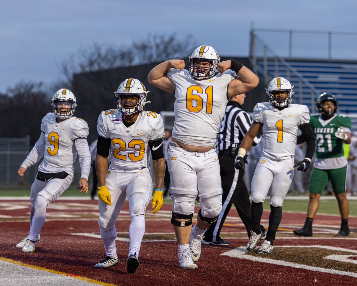 ONAZFootball's tweet photo. Victory Monday🤩🤩 #GoldBlooded https://t.co/o0kD3klVAJ