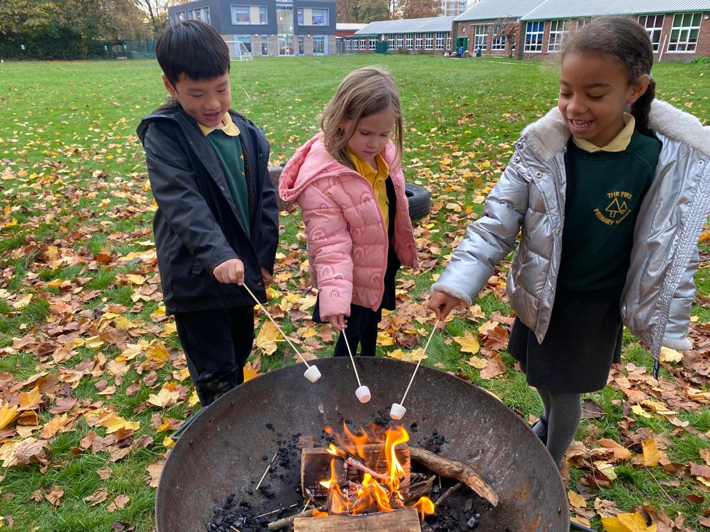 firsprimarysale's tweet image. What better way to start our wellbeing week than #Y1Apple on the field making dreamcatchers and toasting marshmallows. 🔥 A big thank you to Miss Thomson and Mr Dakin for organising all the treats! #Wellbeing #outdoors