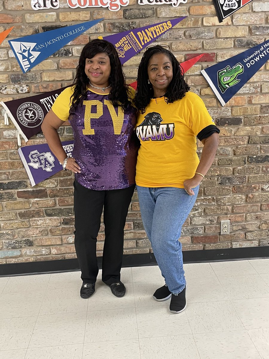 MooreCounselor's tweet photo. #RepYourCollege @PVAMU @UHouston @GoodmanES_AISD @Counseling_AISD @GenerationTexas #CollegeWeek22 https://t.co/REHzPdNCWL
