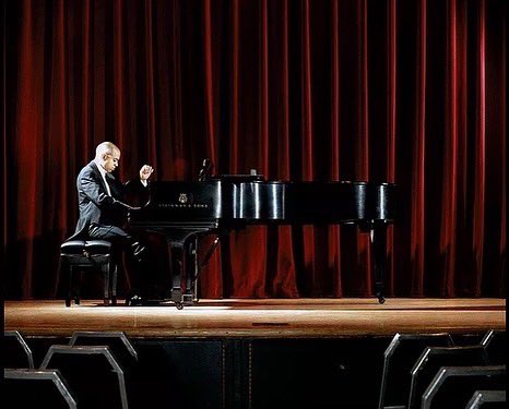 Secrest_Series's tweet photo. Tomorrow night, pianist Steward Goodyear will present a solo of the complete Nutcracker ballet by Tchaikovsky! Come one, come all, the concert will begin at 7:30pm in Brendle Recital Hall. Students can come for free with a WFU ID! https://t.co/xLeF9JCql5