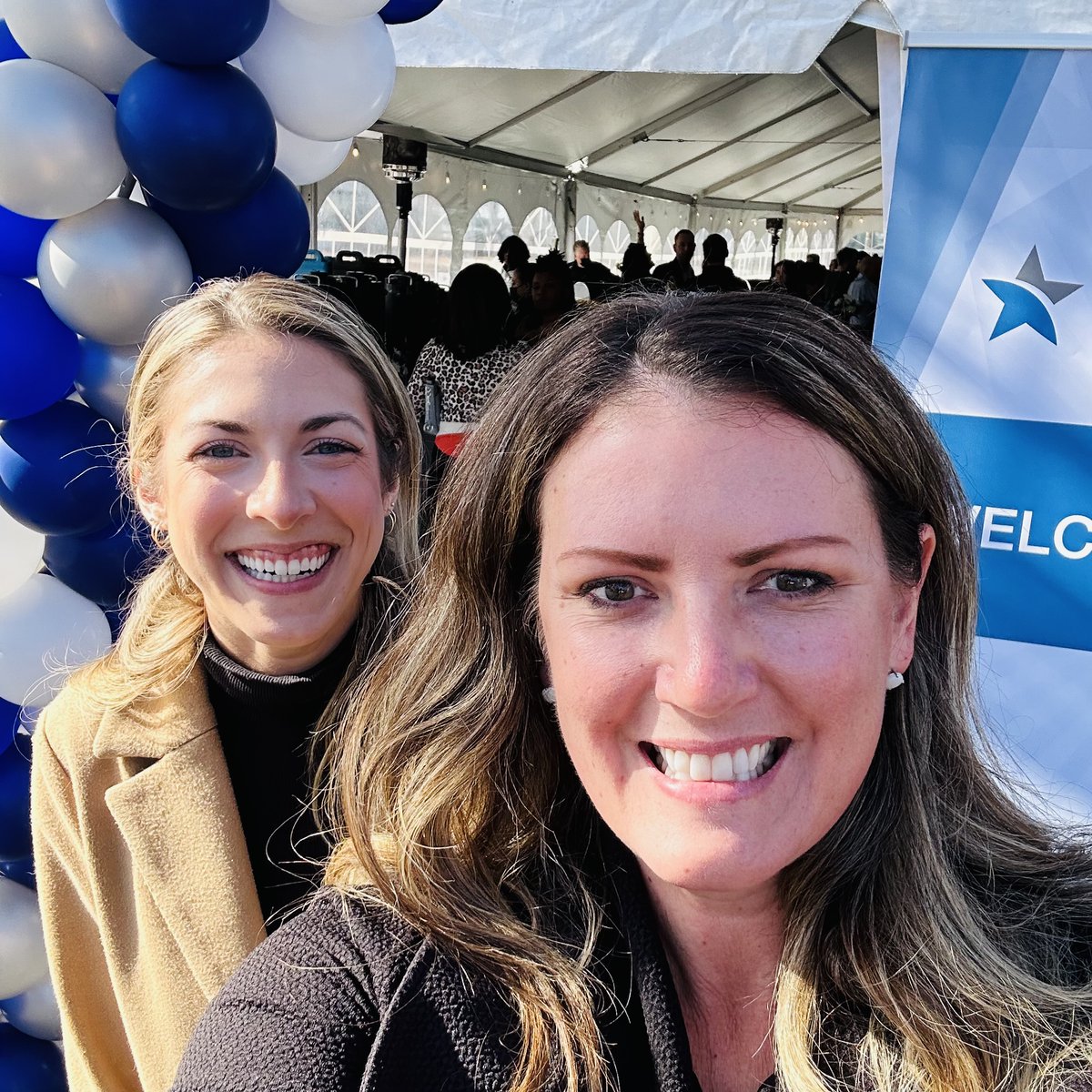 hellocatalytic's tweet photo. Last week, we supported the launch of the @CapDigestive laboratory &amp; its designation as a @Roche Center of Excellence. We loved working w/this team to make this day a reality &amp; can't wait for what's in store in the future! #client #BeAllIn
📸 1-3: Herman Farrar https://t.co/bJuHCbB9XU