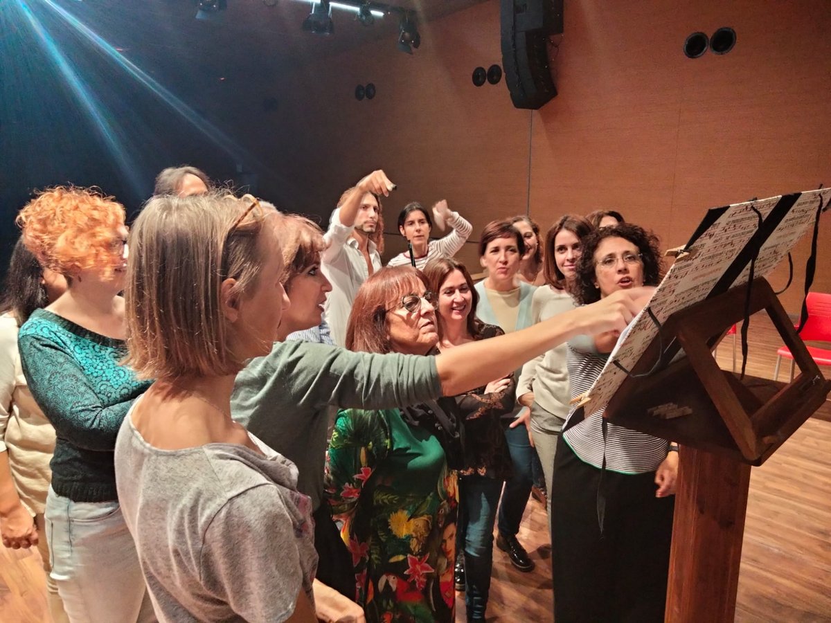MOMUAantigua's tweet photo. Muy buena acogida la que tuvo el primer curso del #MOMUA2022 este sábado y domingo con Livio Ticli y Marcello Mazzetti 👏
#MOMUA #MolinaMúsicaAntigua #ConciertosMOMUA2022 #MolinaDeSegura #Murcia https://t.co/n9wKcAopxa