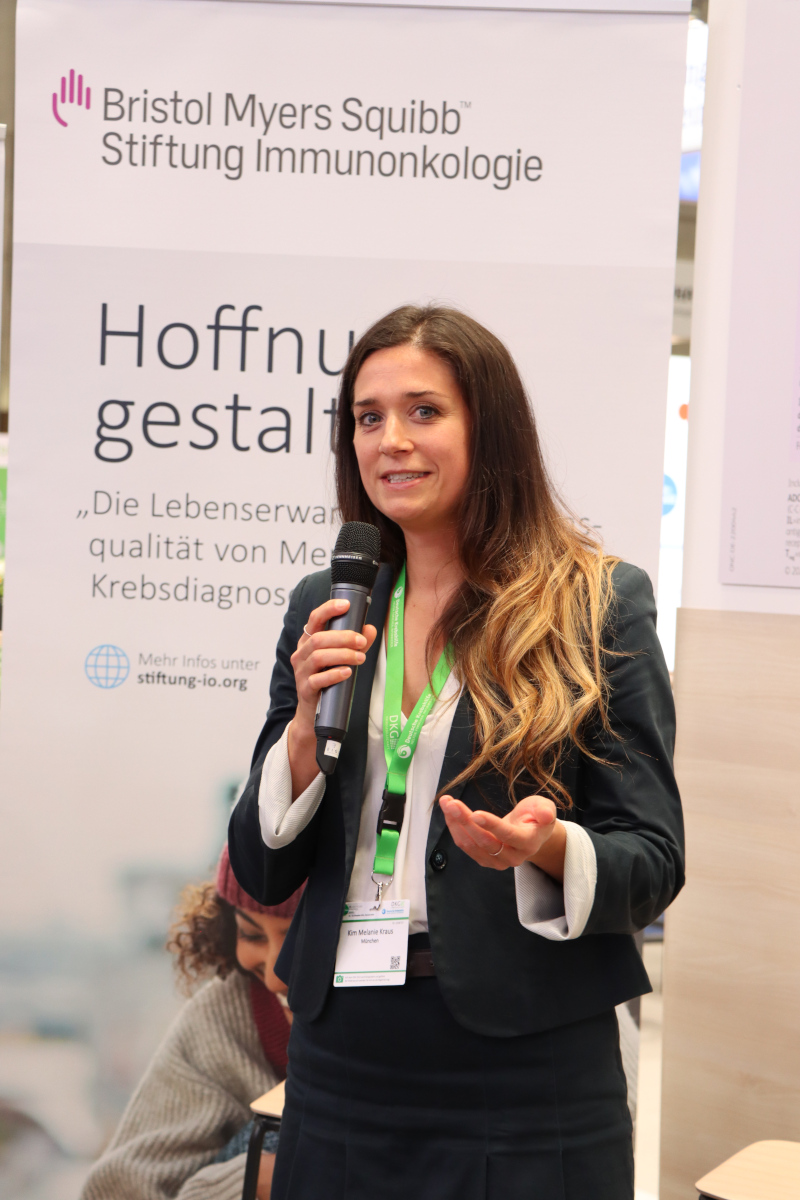 HealthKarger's tweet photo. All Eyes on #YoungScientists: Today, as part of #dkk2022, the Young Scientists IO research funding award by @Stiftung_IO was presented. #KargerHCP congratulates the award winners! 🏅🏅🏅 https://t.co/DugBzGpUGw