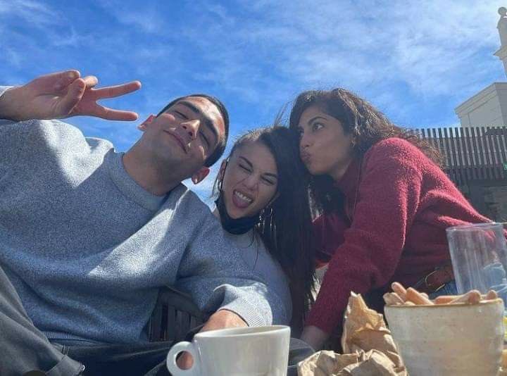 elitearchivees's tweet image. 