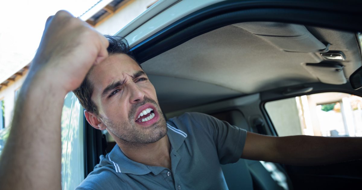 Reverse parking (<a href="/rosssolly/">ross solly</a>'s, specifically) has the potential to unleash a torrent of verbal abuse that would make a sailor blush, but is that necessary? ow.ly/7V4q50LC1ee