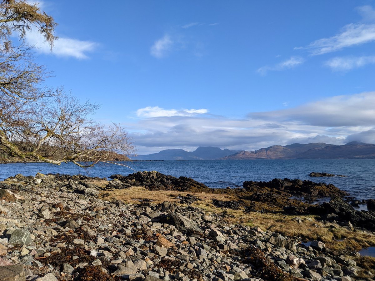 I wish I could say it was like this on Skye today.
But it wasn't.
#dreich #ScotlandIsNow