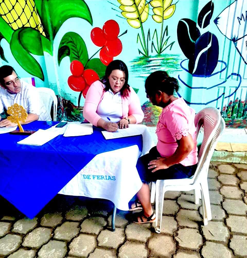 Programa adelante y programa usura cero del departamento de managua realiza entrega de financiamiento a protagonista
#Nicaragua 
#UnidosVencemosVenceremos