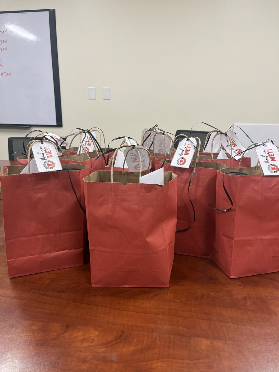 Day 1 of Met appreciation week at 3887