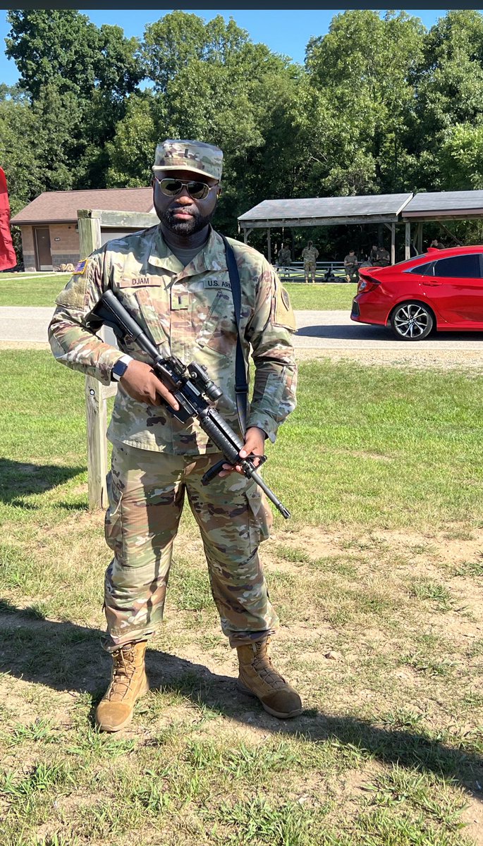 KimDjam's tweet photo. People often ask me why I joined the army and my genuine answer is “to serve and defend if need be”. This has had a profound impact in my life as a resident medical physicists as what we do “is simply serve our cancer patients by taking the fight to cancer. https://t.co/c65yU2tbyP