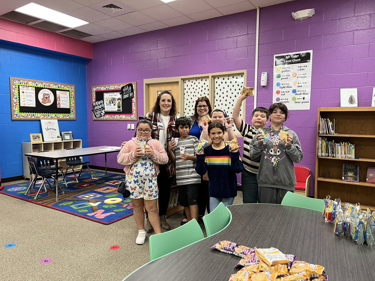 Oak Park Elementary tweet media