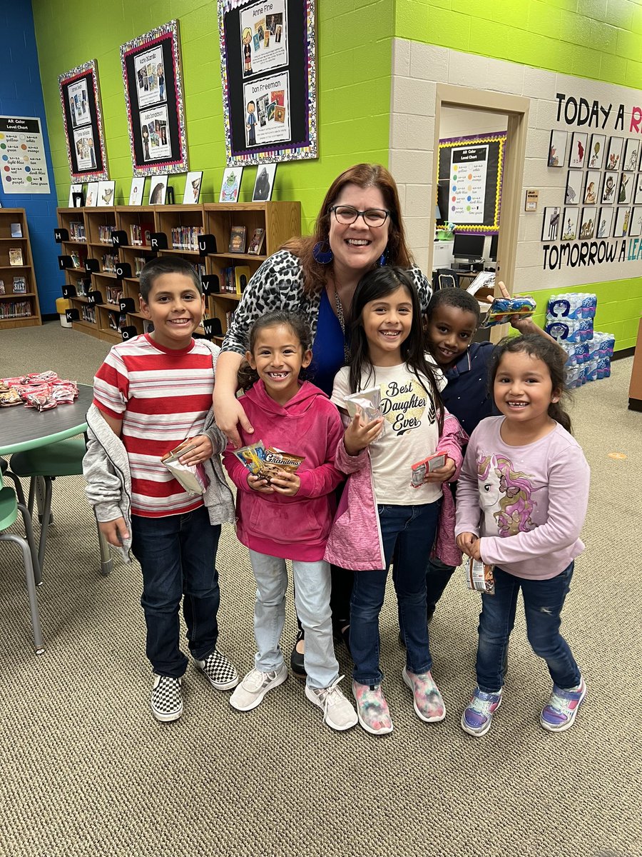 Oak Park Elementary tweet media