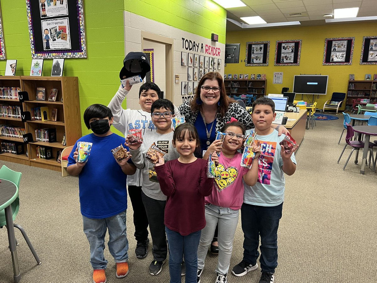 Oak Park Elementary tweet media