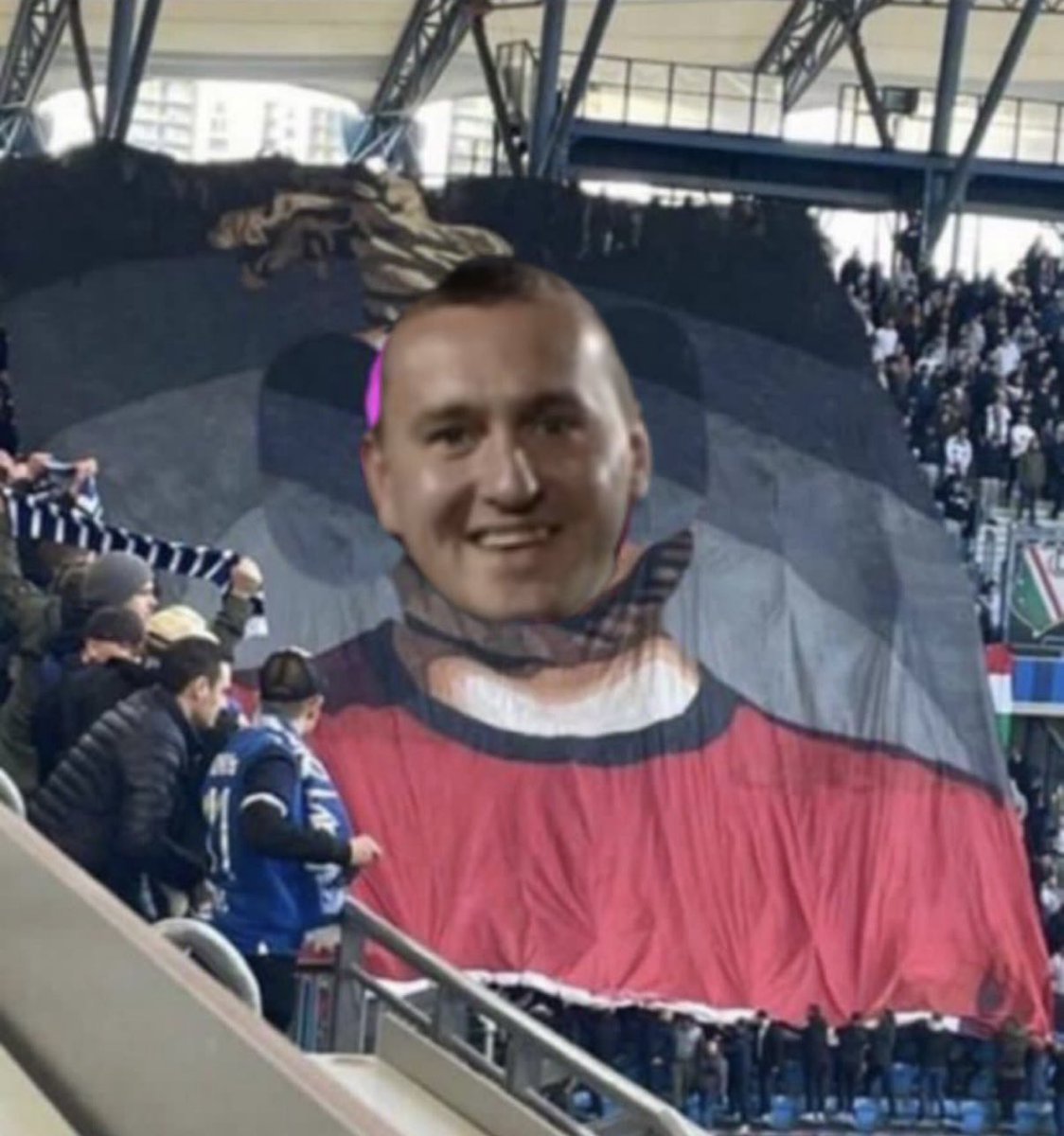 Disappointing night for The Meth as they suffer relegation, a terrible season for the lads and ref Buzz. See you next season👍🏻 #BuzzOut