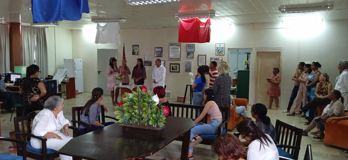 DirectorProvin3's tweet photo. Efectúa #dpsmayabeque acto de entrega y recepción de cargo de las jefas de sección de Estomatología y Adulto Mayor. Éxitos a los nuevos cuadros y a quienes se le han asignado nuevas tareas. https://t.co/HV8k6CoofF