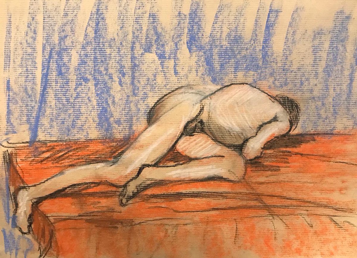 sensor63's tweet photo. First #lifedrawing session (3, 10, 15 min poses) after 3 week break for second bout of #covid_19 and @thecure #figuredrawing #lifemodel #dessindemodelevivant #modelenu #gesturedrawing #charcoal #fusain #sanguine #pastel #clmooc https://t.co/mon0cgCEZo