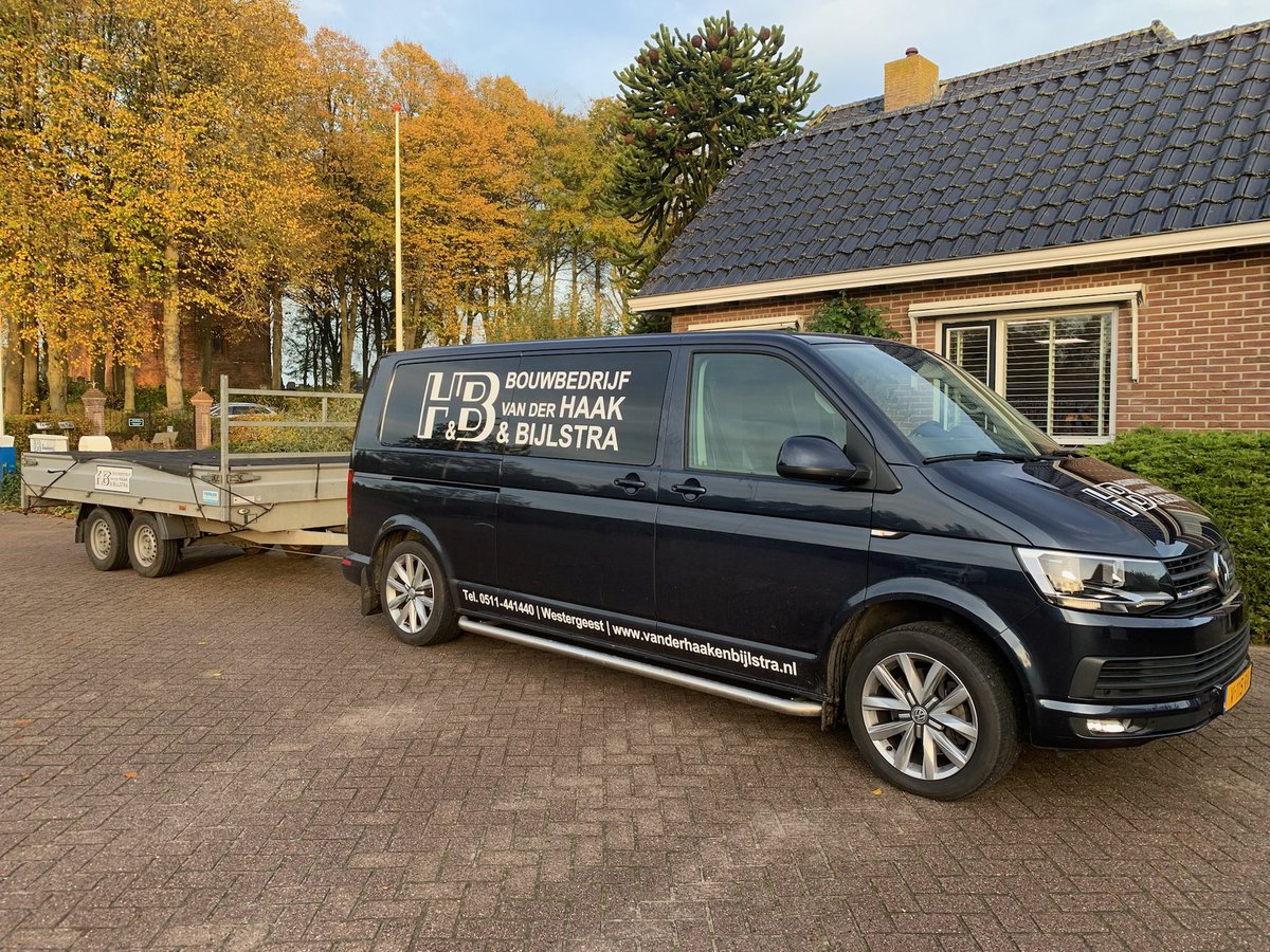 Niet te missen! 

Onze bussen gaan herkenbaar de weg op met het hernieuwde H&amp;B logo!