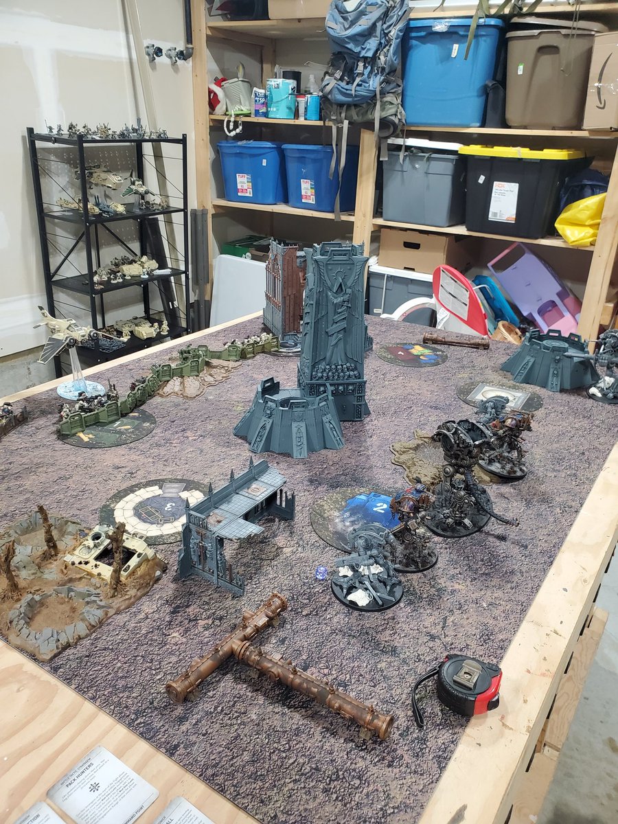 Damn, Chaos Knights are pretty neat.