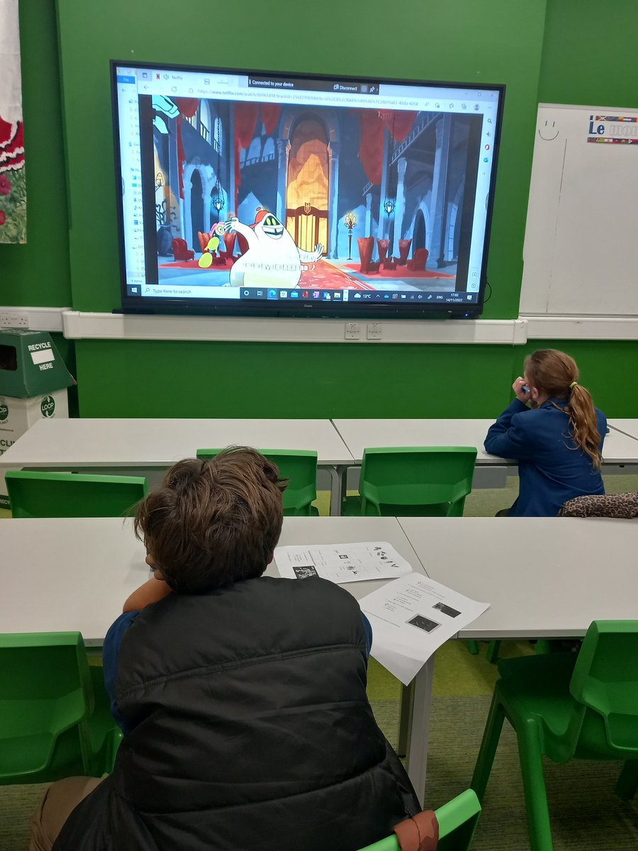 Post-Halloween games in our French Club tonight! #enrichment #MaidaValeSchool #Languages #teaching <a href="/MaidaValeSchool/">Maida Vale School</a> 🎃🧙‍♀️👻💀