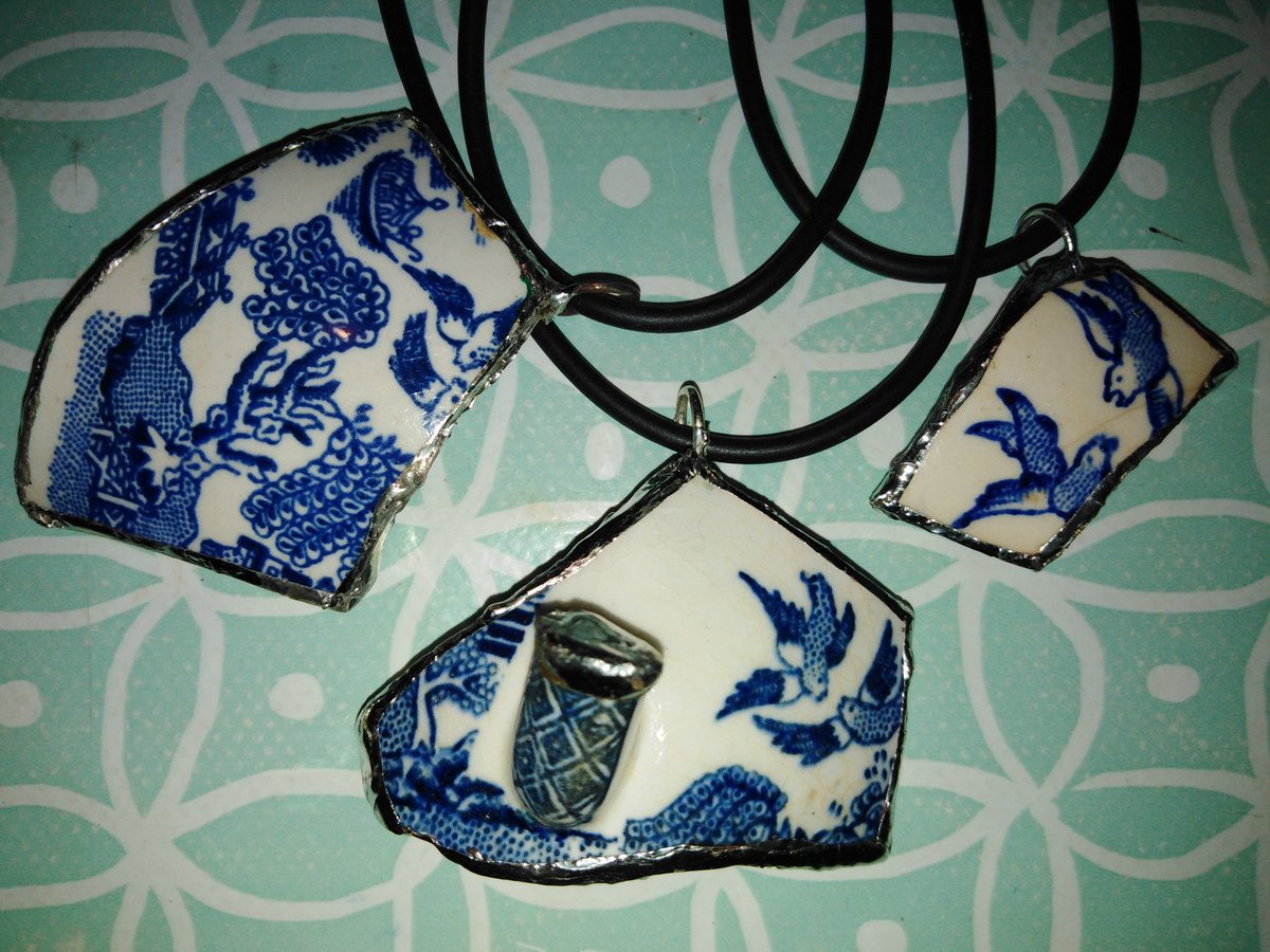 My new collection of sea pottery pendants. The #Trashurehunter was busy. @buy1_best @LondonMudlark
