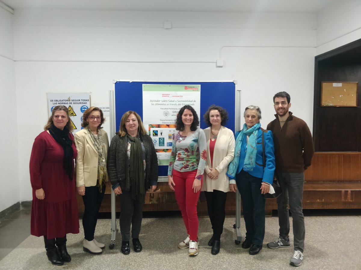 earranz's tweet image. ¿Qué podemos aprender de #salud y #sostenibilidad a través del #etiquetado? 
Hoy la actividad que hemos organizado en #alimnova ha tenido unos asistentes muy participativos, gracias! #SemanaCienciaInnovación en @ffarmaciaUCM 
Participan Fundación Sabor y Salud y @Circulability