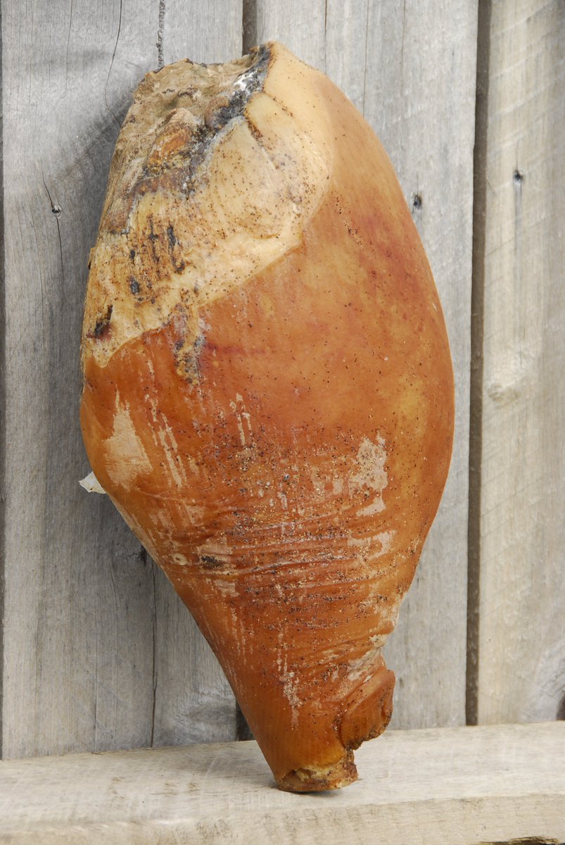 BrowningsHam's tweet photo. Country Ham for Christmas? 
Browning's Country Ham has what you need. 
#Christmasham
#Ham
#Countryham
#KentuckyHam
#Holidayham https://t.co/RHT2zZkGQx