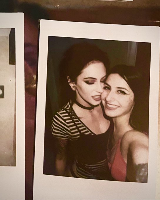 Wait for it. @GrandCherokkee https://t.co/3jw8Rj5pk9<a class="tags" target="_blank" title="On Twitter" href="/?out=eyJ0eXAiOiJKV1QiLCJhbGciOiJIUzUxMiJ9.eyJpYXQiOjE3MTkzMzQyNTgsImlzcyI6InR3cG9ybnN0YXJzLmNvbSIsIm5iZiI6MTcxOTMzNDI1OCwiZXhwIjoxNzUwODcwMjU4LCJyZWRpcmVjdF91cmwiOiJodHRwczovL3R3aXR0ZXIuY29tL0dyYW5kQ2hlcm9ra2VlIn0.mr0nuVaifa6j7goJ7k0kHE7xDD0S2dvZIopQVRISfg5X7XLmoePG56g1wudJaNoQE6S5xKUcldmu_734yVUtEA">&#64;GrandCherokkee</a><a href="/tag/fridayflashback"class="tags"><span>&#35;fridayflashback</span></a>