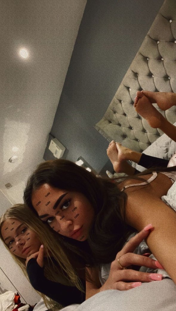 MRadocan's tweet photo. I scam other girls for feet pics to I say I'll pay them lol #horny #slut #cumshot #cumslut #cumtribute #wankchat #candid dm me (yea I'm a girl ) https://t.co/qs44YIBmRD