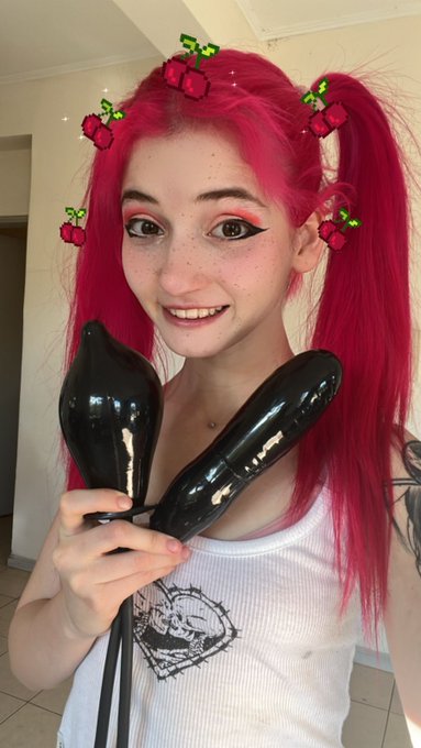 1 pic. New video with the inflator is coming😏 https://t.co/9X7VbVMk6Y