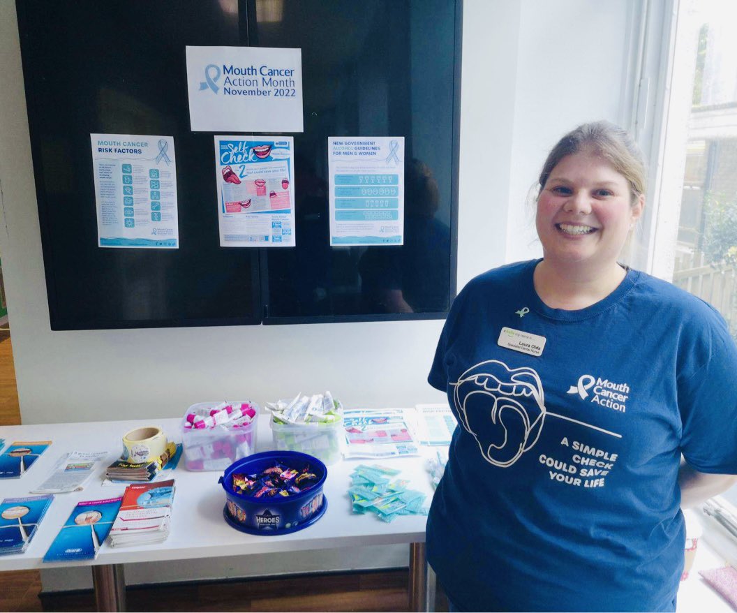 Our lovely Laura raising awareness today for “Mouth Cancer Action Month” Well done Laura! 👏🏼👏🏼
<a href="/mouthcancerorg/">Mouth Cancer Action</a> <a href="/rchtmouth/">Mouth Care Matters RCHT</a> <a href="/RCHTWeCare/">Royal Cornwall Hospitals NHS Trust</a> <a href="/HunkinPaulette/">Paulette Hunkin</a>
