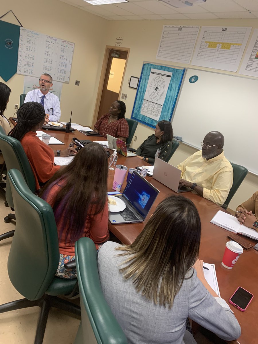 We had the pleasure of hosting 10 members in the Preparing New Principal Program! It was great to share with them our vision/systems, walk classrooms and discuss hot topics! @Ms_Lillard @AP_Makowski @AnthDougherty @SDPBCProfDev @pbcsd @ocmsbears @Area4SuptPBCSD @JosephMLee3