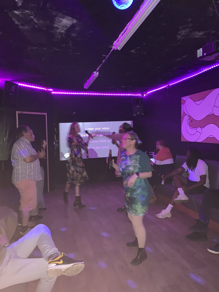 After two long days of excellent science in Jerusalem <a href="/ubimotif/">UBIMOTIF</a> needed some relaxing karaoke music. Thanks to <a href="/OraFurman/">Ora Furman 🎗️</a> and <a href="/jvarga92/">Julia Varga 🎗</a>  for organising a great meeting.