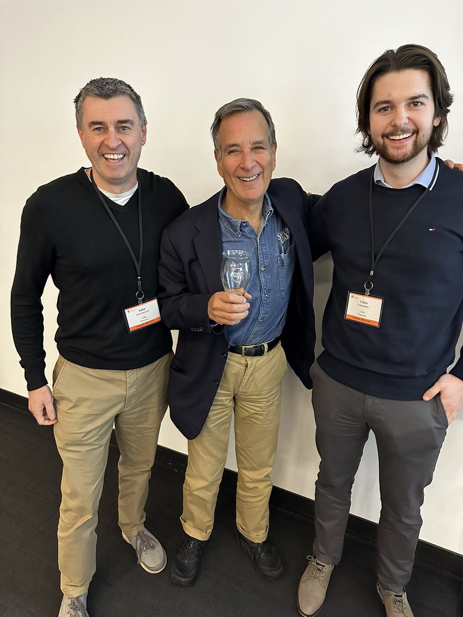 Chris Kelly (@chrispinpoint) on Twitter photo Casually chilling with the father of American craft beer, Mr Jim Koch 😁 <a href="/SamuelAdamsBeer/">Samuel Adams Beer</a> Casually chilling with the father of American craft beer, Mr Jim Koch 😁 <a href="/SamuelAdamsBeer/">Samuel Adams Beer</a>