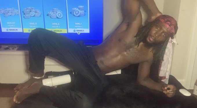 C.O.C Mr.TeenY https://t.co/M86nXYHiBs https://t.co/2JvzqIYqDQ