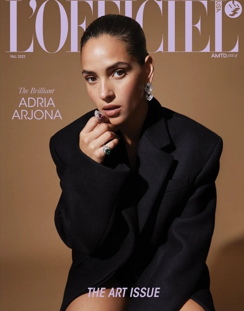 infodrevistas's tweet image. #LOfficiel #fallissue #portadas #covers #lofficielcovers #lofficielmagazine