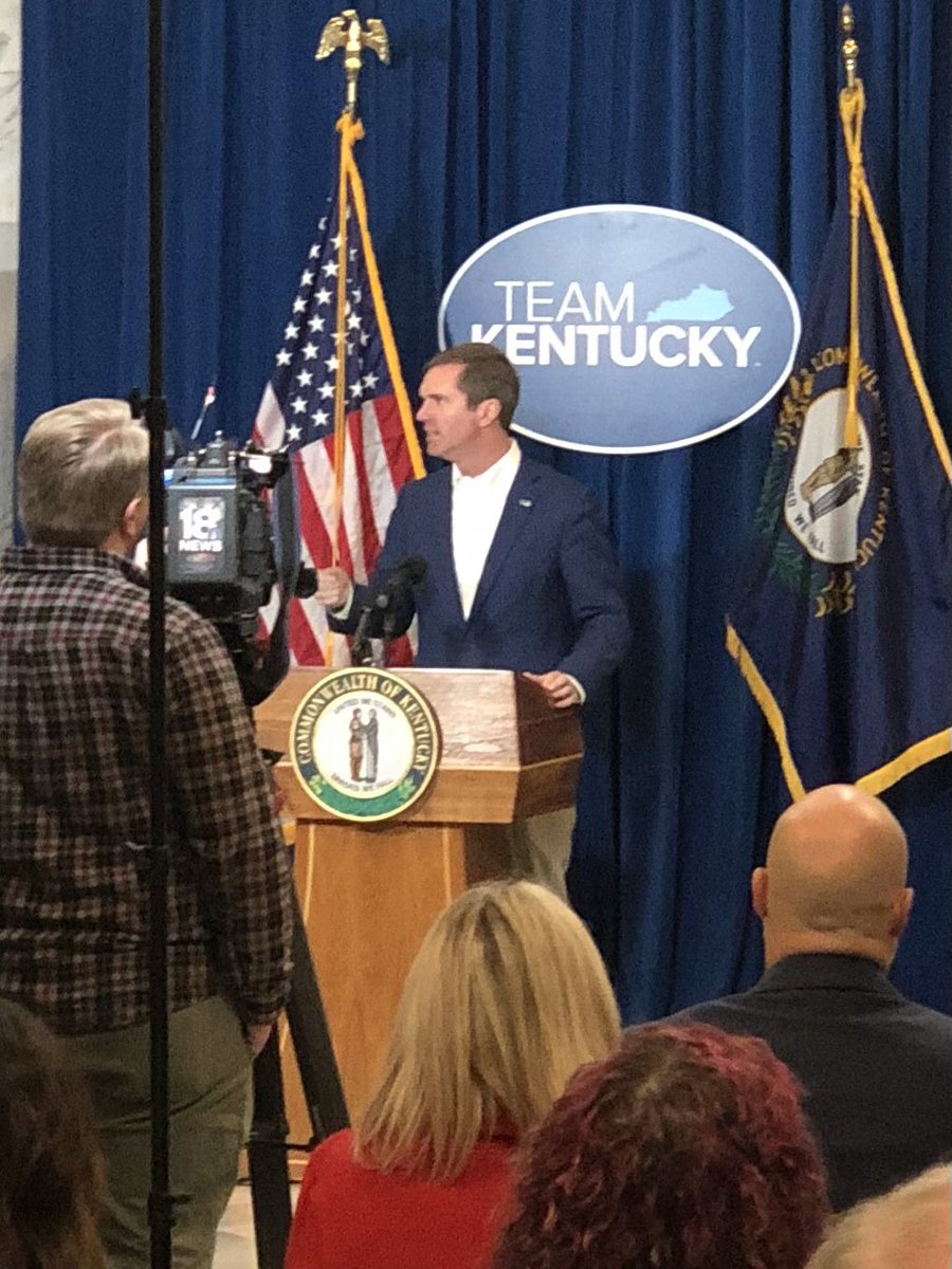 ExecDirBurba's tweet photo. Proud to join @GovAndyBeshear as he proclaimed this week Kentucky Family Engagement in Education Week. Thanks to our partners @NCFL, @KYFamEngage, and @prichardcom for supporting us in this important work! @JCPSKY @JCPSAsstSuptTL @DrFCSmith @jmwilson4 https://t.co/nqP8khaOLr