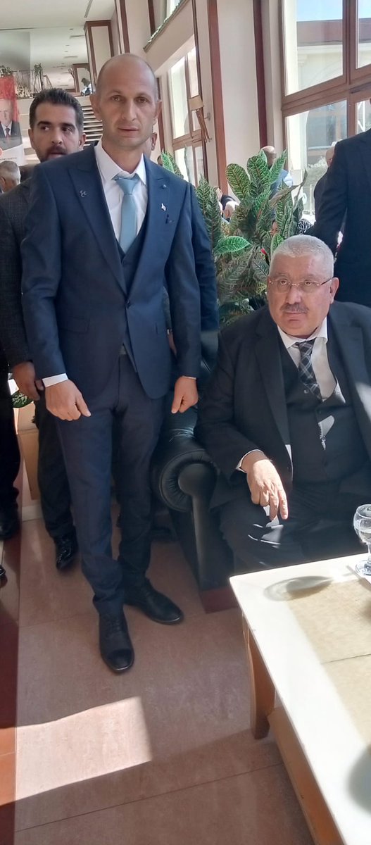 Ercn2549's tweet photo. MHP GENEL başkan yardımcımiz sayın @E_SemihYalcin'na Güvenlik korucularimizin sıkıntılarını anlattık ve hali hazırda bulunan dosyayı teslim ettik kendileri yaninizdayiz sonuna kadarda olacaklarını söylediler G.K Kardeşlerim adına teşekkür ediyorum.

Dernek BAŞKANI 
ERCAN AYDIN 🇹🇷 https://t.co/h4GixreWjh