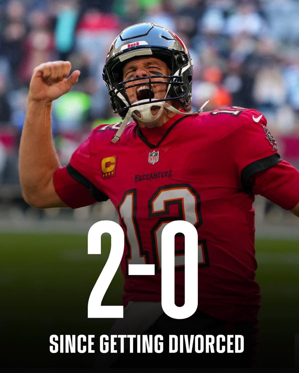 NFLMemes's tweet photo. BACK https://t.co/oNXvIsFmsz