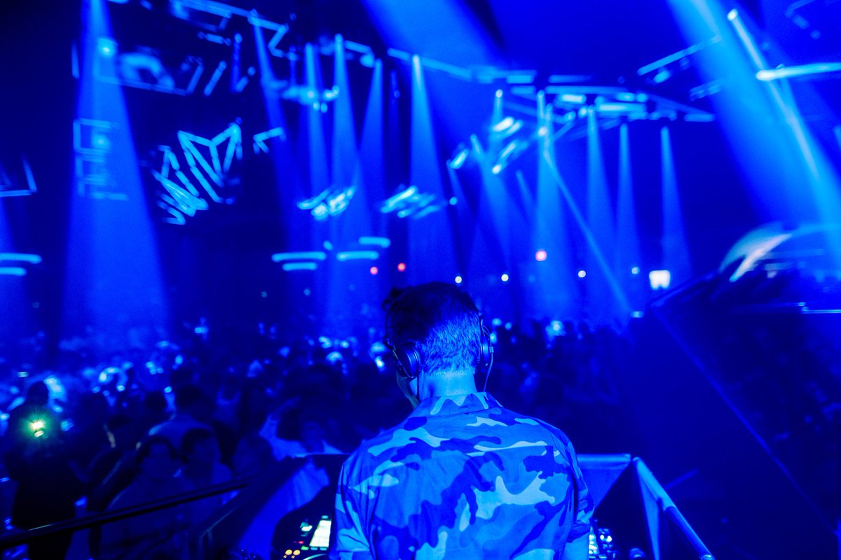 I'm excited to be back in my city playing at <a href="/spaceyacht/">SPACE YACHT</a> alongside @mattsassari , <a href="/dddarkheart/">Dark Heart</a>, and @tokyotmusic tomorrow!

tix: spaceyacht.net/1115