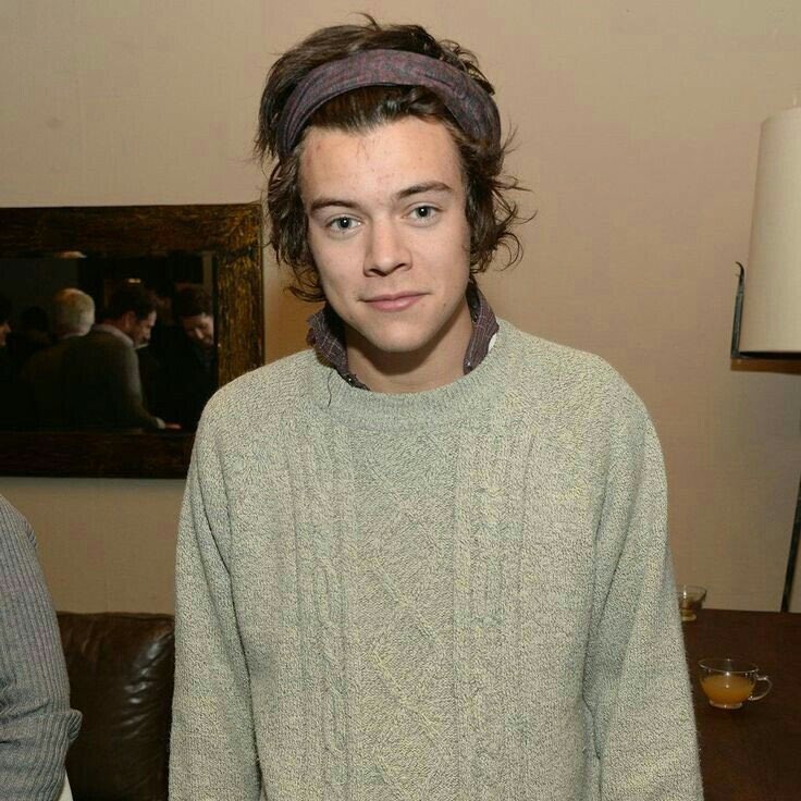 harry as friends (@friendsrry) on Twitter photo 