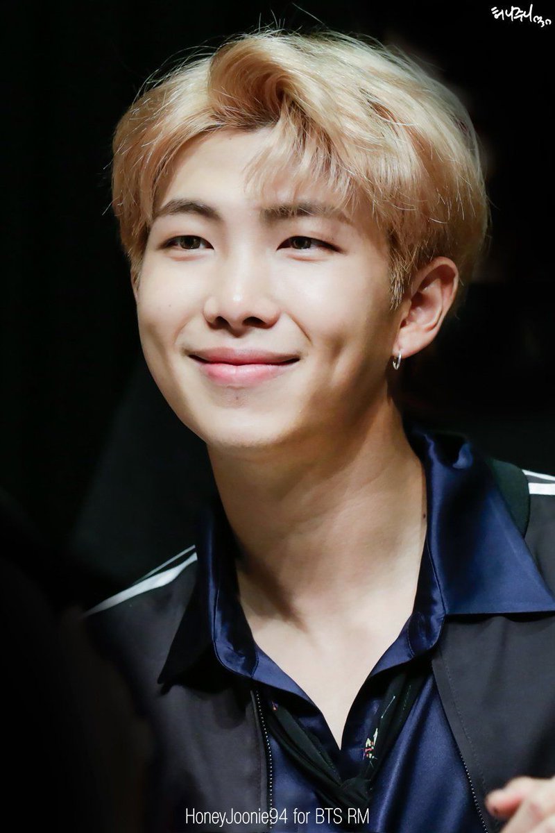 chainsawzip's tweet photo. Me robé a este bonito para venir a gritar juntitos #𝙷a𝚙py·𝟸͟𝟼·𝚂h𝑖rō, digo me robé para que quede lindo ya que en realidad se me coló. Creo que ambos queríamos ver #𝑡he𝑏est盟主𝚜𝑐orp𝑖o y pasar #onedayとShirō

🌗   ׅ   ρrᥱttყ ᥱყᥱs of 𝗆𝗈𝗈𝗇 from ♡︭  ׁ  𓂂 #𝚂𝜀𝛼n https://t.co/8lwcpQJ9zz