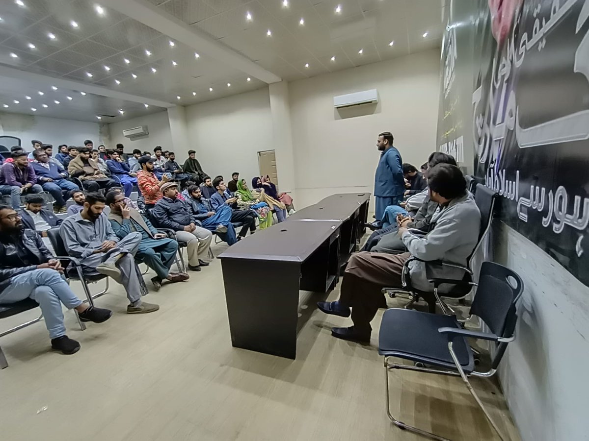 ISFPakistan's tweet photo. آئی ایس ایف لاہور کے زیر اہتمام آئی ایس ایف کے 15 ویں یوم تاسیس کے حوالے سے جیل روڈ آفس لاہور میں کیک کٹنگ تقریب کا اہتمام کیا گیا ہے. تقریب میں آئی ایس ایف لاہور ،ڈویژن صدر اور سابق تنظیمی رہنماؤں سمیت یونیورسٹیز صدور اور پی پی عہدیداران و کارکنان نے شرکت کی.
#15YearsOfISF https://t.co/U4H6YBCvXU