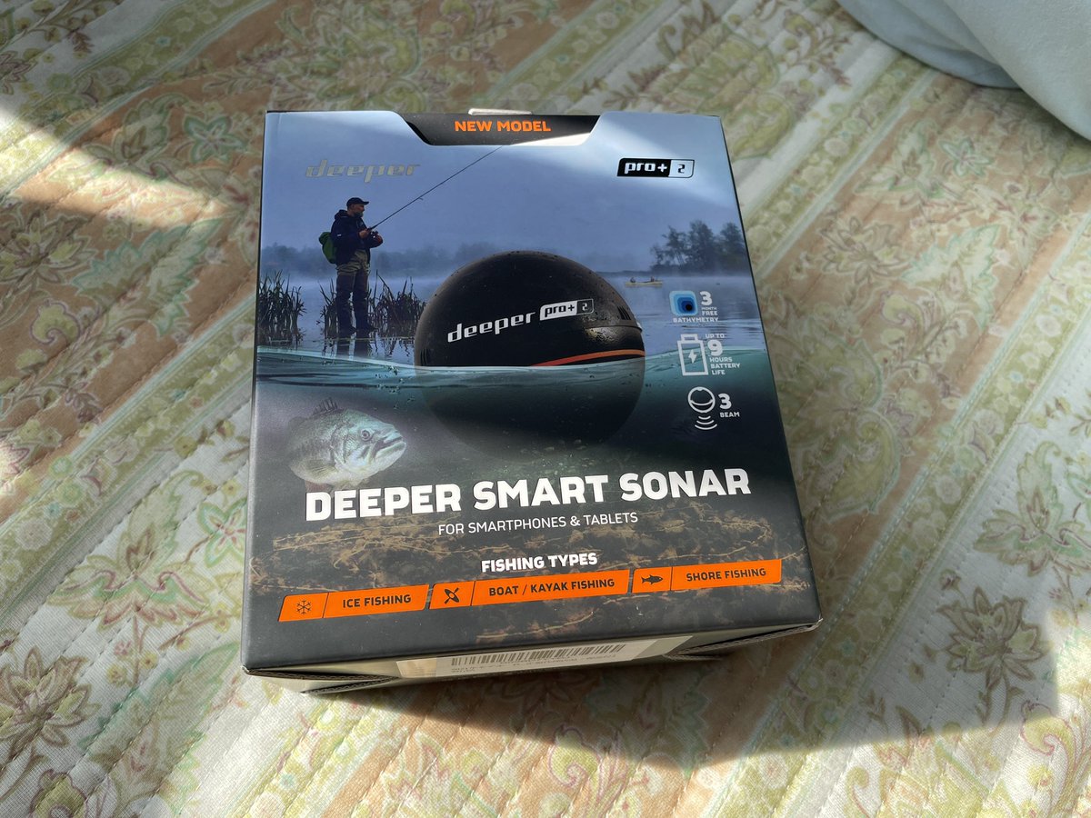 t_tsuchida's tweet photo. 清水の舞台から飛び降りる覚悟で新兵器を導入します。今朝、品物が届いたので近所の運河で試しにスキャンして来ました。
地形の読み取り、魚影のある無しが手に取るように解って文句なく楽しいです。
釣り道具単品では過去最高額の投資ですが、これは吉と出るのか?😅
#DeeperPro+ https://t.co/gUWsodorYz
