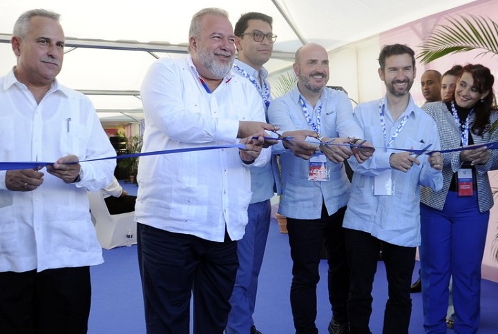 PartidoPCC's tweet photo. #Cuba #PCC Inauguran empresa de productos de aseo personal y para el hogar en la ZED Mariel NACIONALES https://t.co/kih9sKtjDf https://t.co/XZ1IBIpXpR