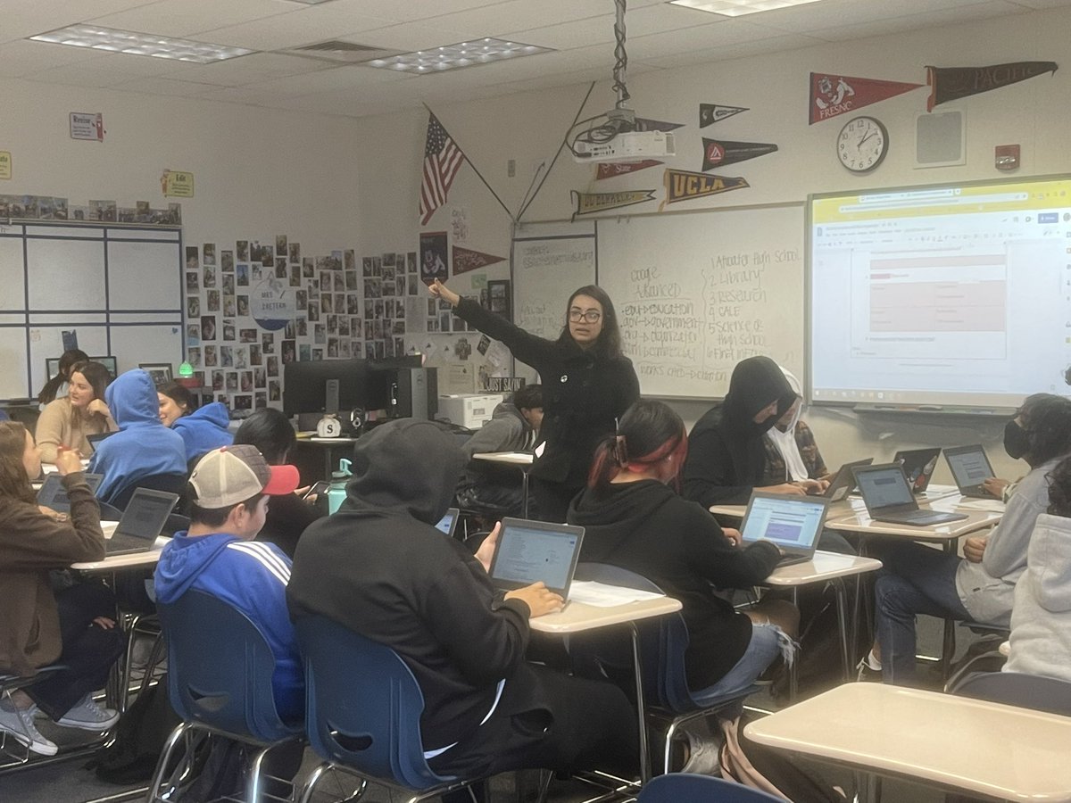 Jenny Medeiros tweet media